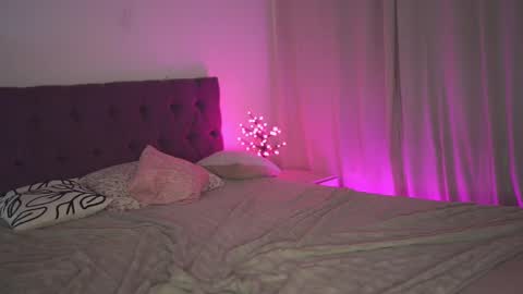 Tina online show from February 2025 12:52:01 AM