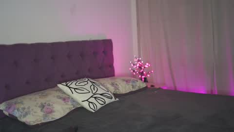 Tina online show from March 2025 06:55:01 PM