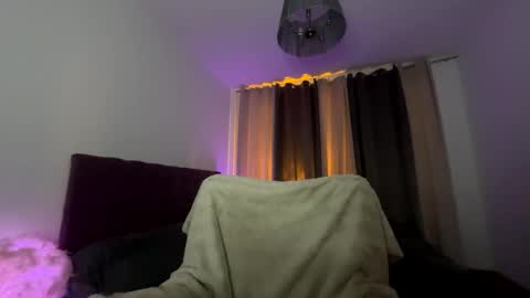 Tina online show from September 2025 05:51:02 PM