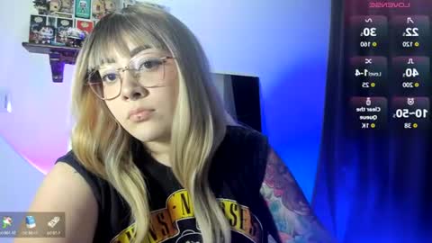 Snapshot of nova_gara chatting on June 2026 03:20:02 AM s online show from June 2026 03:20:02 AM