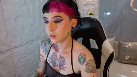 Live 1500am 2100pm online show from December 2025 08:25:01 PM