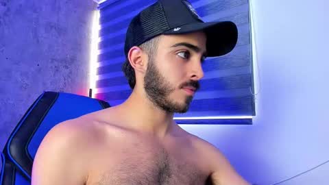 Snapshot of novacry chatting on November 2025 12:05:02 PM Nova online show from November 2025 12:05:02 PM