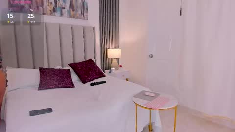 Andrea online show from November 2025 06:42:02 PM