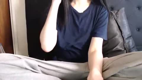 Snapshot of novafrey chatting on November 2025 08:55:01 PM Olivia online show from November 2025 08:55:01 PM