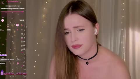 NovaTemptres online show from November 2025 11:37:01 PM