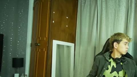 NovayBrian online show from February 2025 04:32:02 AM