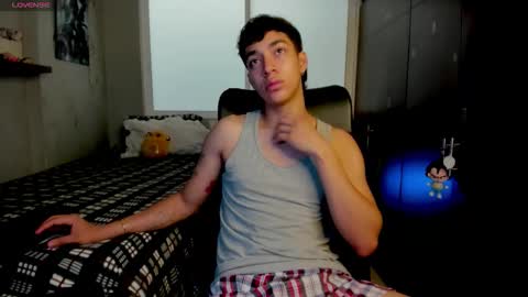 Snapshot of noxx_stark chatting on February 2026 03:19:01 PM Noxx online show from February 2026 03:19:01 PM