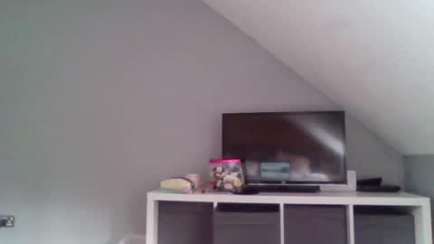 Alice  Nudgeman online show from September 2025 09:03:02 AM