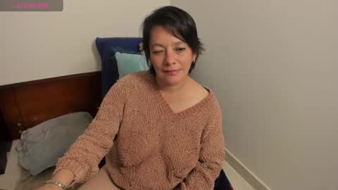 nuit_rose online show from March 2025 05:12:01 AM