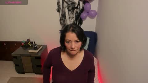 nuit_rose online show from November 2025 12:02:01 AM