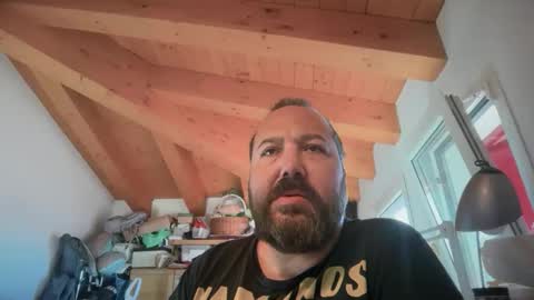 Nutelloso online show from October 2025 07:23:01 AM