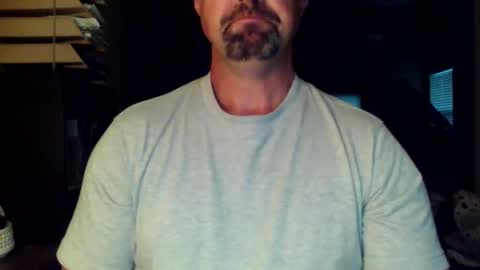 nvrenuff1979 online show from September 2025 11:37:01 AM