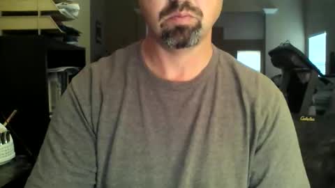 nvrenuff1979 online show from November 2025 12:33:01 PM