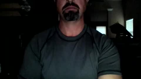 nvrenuff1979 online show from December 2025 12:36:02 PM