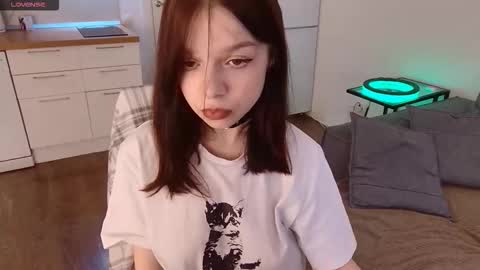 nya_babe online show from October 2025 04:24:02 PM