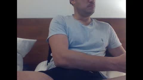 NYC man online show from December 2024 03:15:01 AM