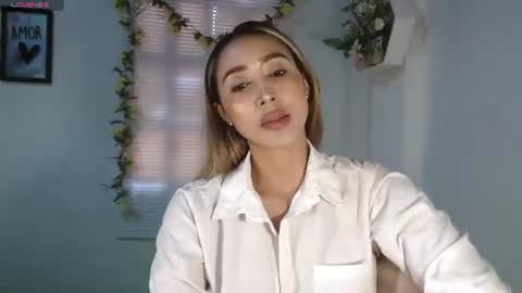 Nycole online show from July 2026 05:00:02 PM