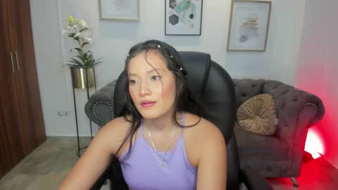 nylaa_rose online show from November 2025 10:19:01 PM