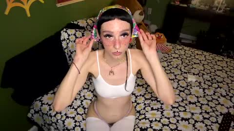 Snapshot of nymphaeaorion chatting on February 2025 12:03:01 AM Nymphaea online show from February 2025 12:03:01 AM