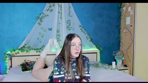 Kat online show from December 2024 07:37:02 PM