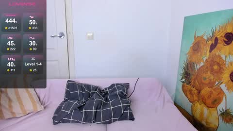 Snapshot of nymphobabee chatting on February 2025 12:42:01 AM crystal 3 online show from February 2025 12:42:01 AM