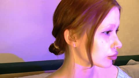 nyra_thira online show from April 2026 08:50:01 PM