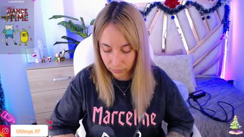 Alex   .    online show from December 2024 04:08:02 AM