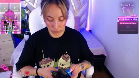 Alex   .    online show from January 2025 03:00:02 AM