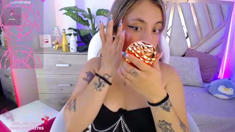 Alex   .    online show from January 2025 08:54:01 PM