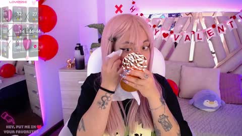 Alex   .    online show from February 2025 09:46:02 PM