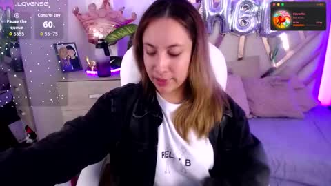 Alex   .    online show from October 2025 09:34:01 PM