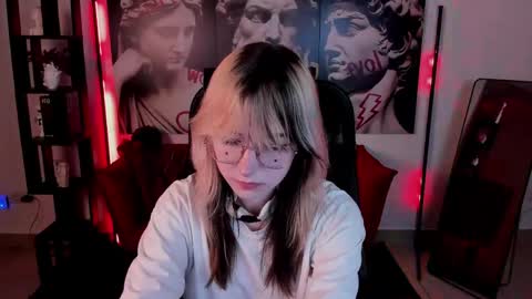Snapshot of nyxcalderra chatting on May 2026 04:19:01 AM Nyx online show from May 2026 04:19:01 AM