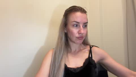 Anastasia online show from May 2026 07:03:01 AM