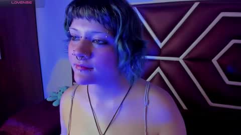 Nyx  online show from February 2026 07:10:01 PM