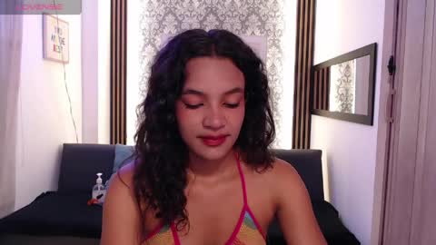 Snapshot of nyxx_velariia chatting on April 2026 03:39:02 PM Nyxx vala online show from April 2026 03:39:02 PM