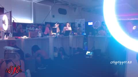 Pepper online show from February 2025 01:12:02 AM