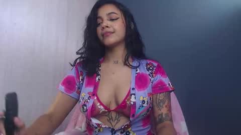 Snapshot of obeyval chatting on September 2025 07:06:02 PM Vale online show from September 2025 07:06:02 PM