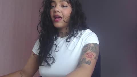 Snapshot of obeyval chatting on November 2025 08:42:01 PM Vale online show from November 2025 08:42:01 PM