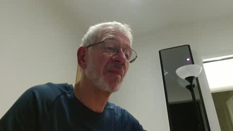 Snapshot of obliox175 chatting on December 2024 06:32:02 PM Obliox online show from December 2024 06:32:02 PM