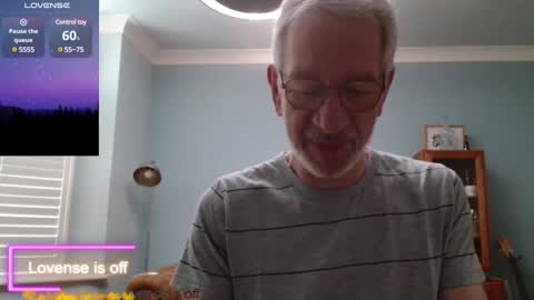 Snapshot of obliox175 chatting on December 2024 10:24:01 AM Obliox online show from December 2024 10:24:01 AM