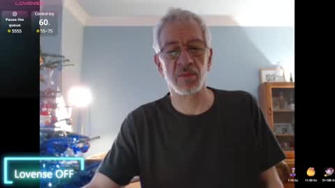Snapshot of obliox175 chatting on December 2024 11:09:02 PM Obliox online show from December 2024 11:09:02 PM
