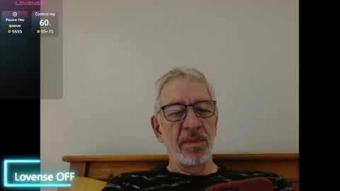Snapshot of obliox175 chatting on December 2024 11:27:02 PM Obliox online show from December 2024 11:27:02 PM