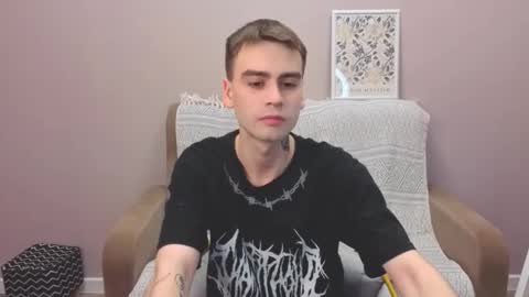 Snapshot of obormot999 chatting on December 2025 03:10:01 PM obormot999 online show from December 2025 03:10:01 PM