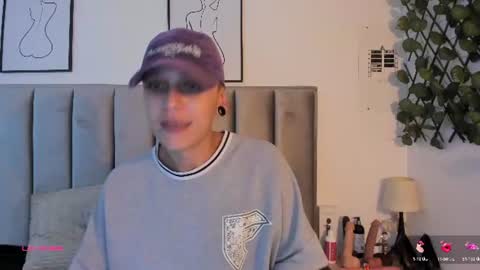 Sara Help me reach 1000 followers online show from July 2026 08:03:02 PM