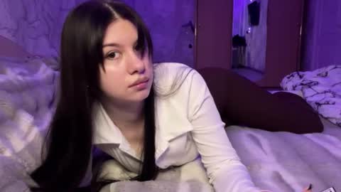 Amelia online show from November 2025 08:35:02 AM