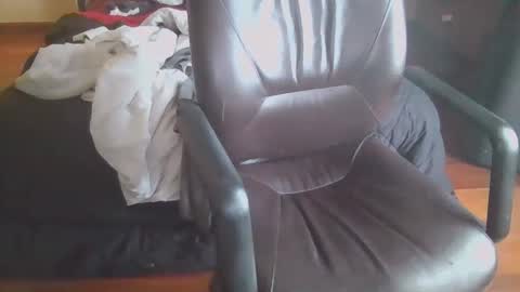 Snapshot of octobersky1993 chatting on September 2025 06:19:02 PM Sky online show from September 2025 06:19:02 PM