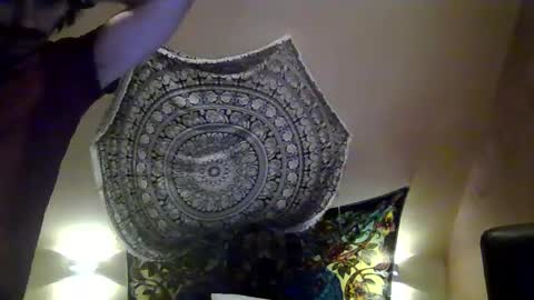 Snapshot of octobersky1993 chatting on September 2025 09:19:02 AM Sky online show from September 2025 09:19:02 AM