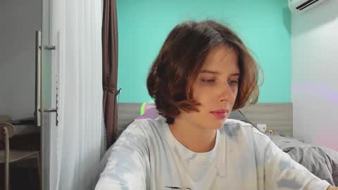 Evie online show from December 2024 06:36:01 AM