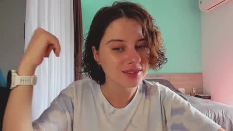 Evie online show from January 2025 06:56:02 AM