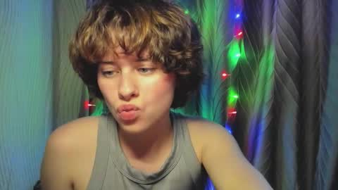 Evie online show from September 2025 02:40:01 PM